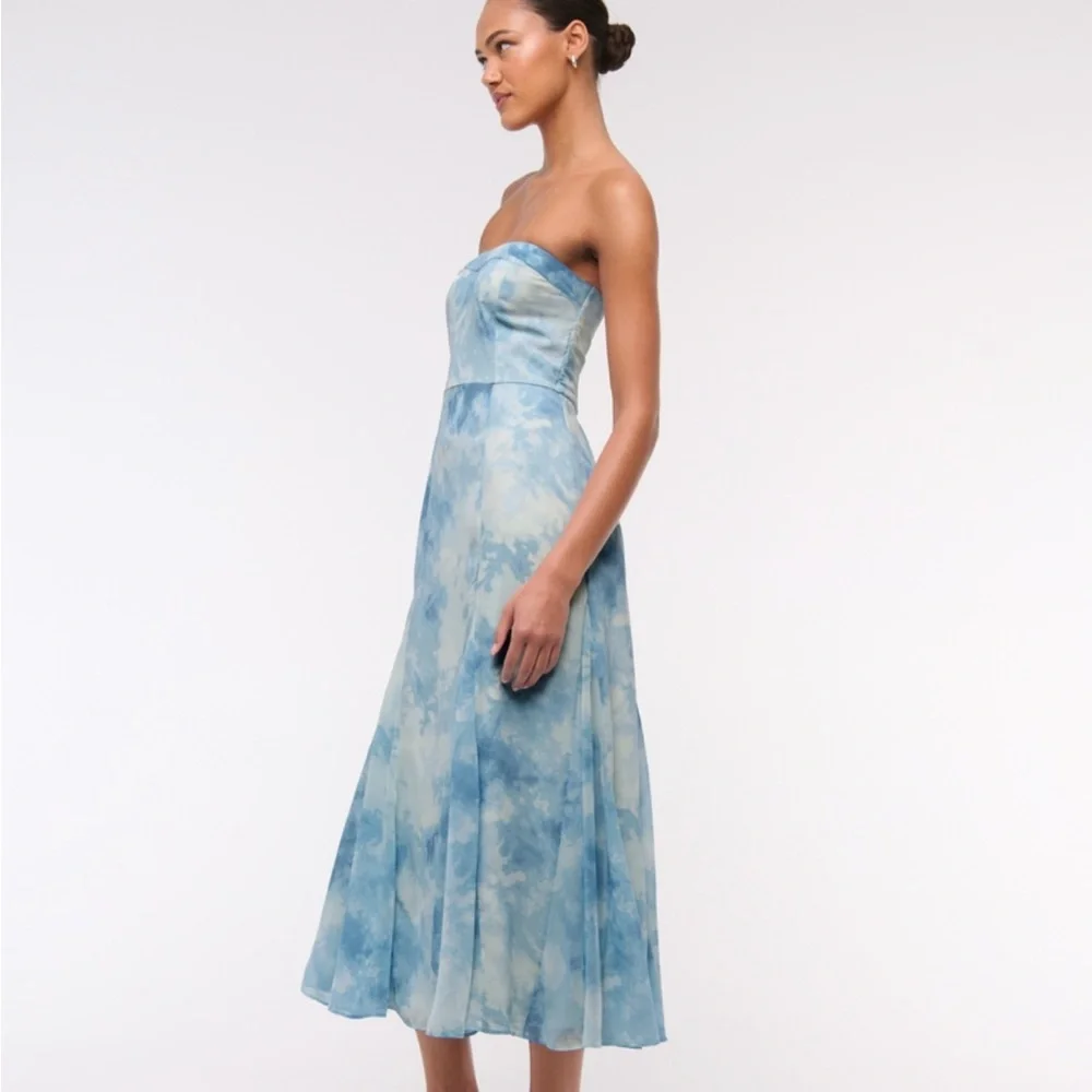 Abercrombie & Fitch Camille strapless godet midi dress - Picture 3 of 5